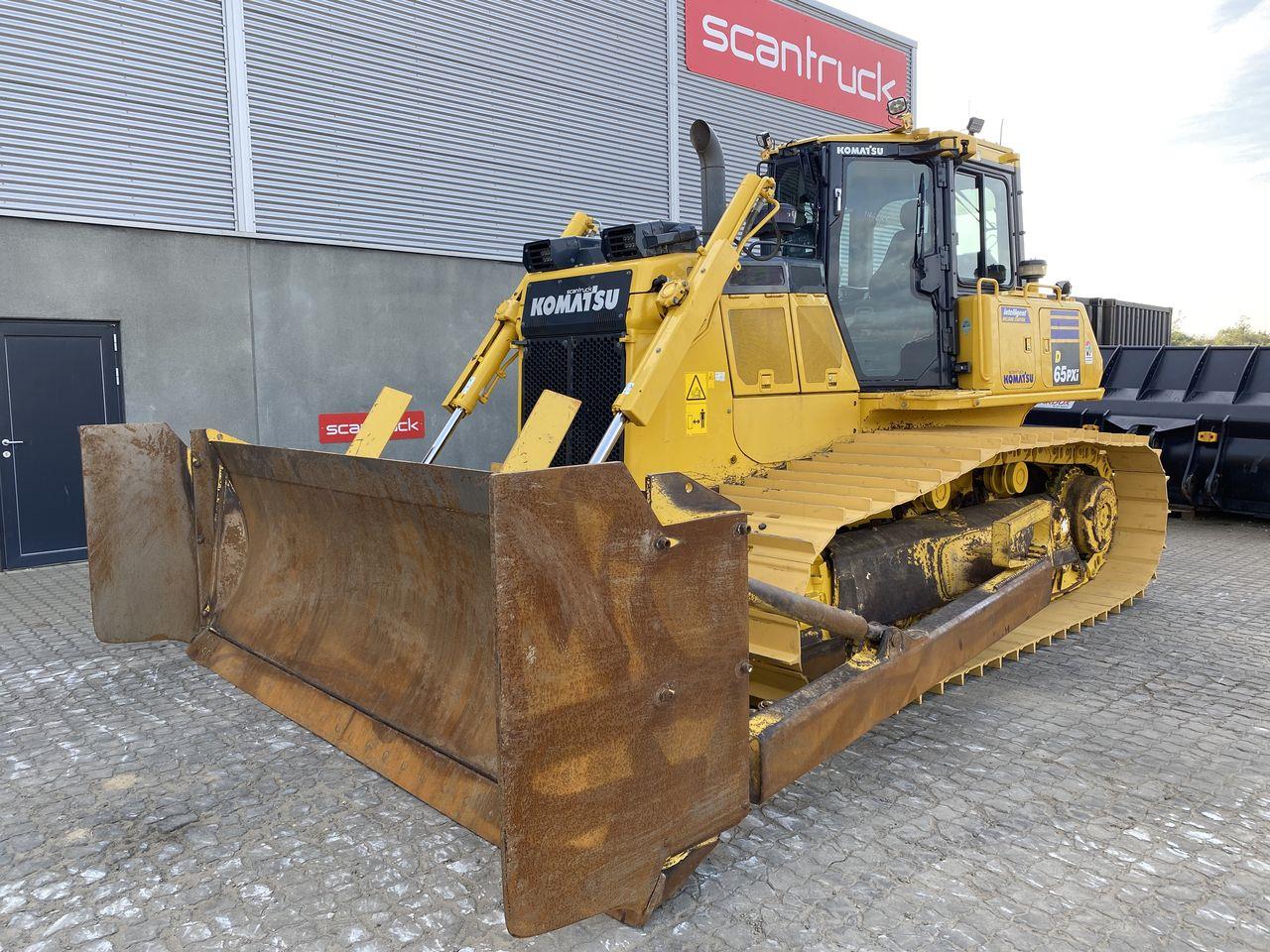 Komatsu D65PXI-18EO