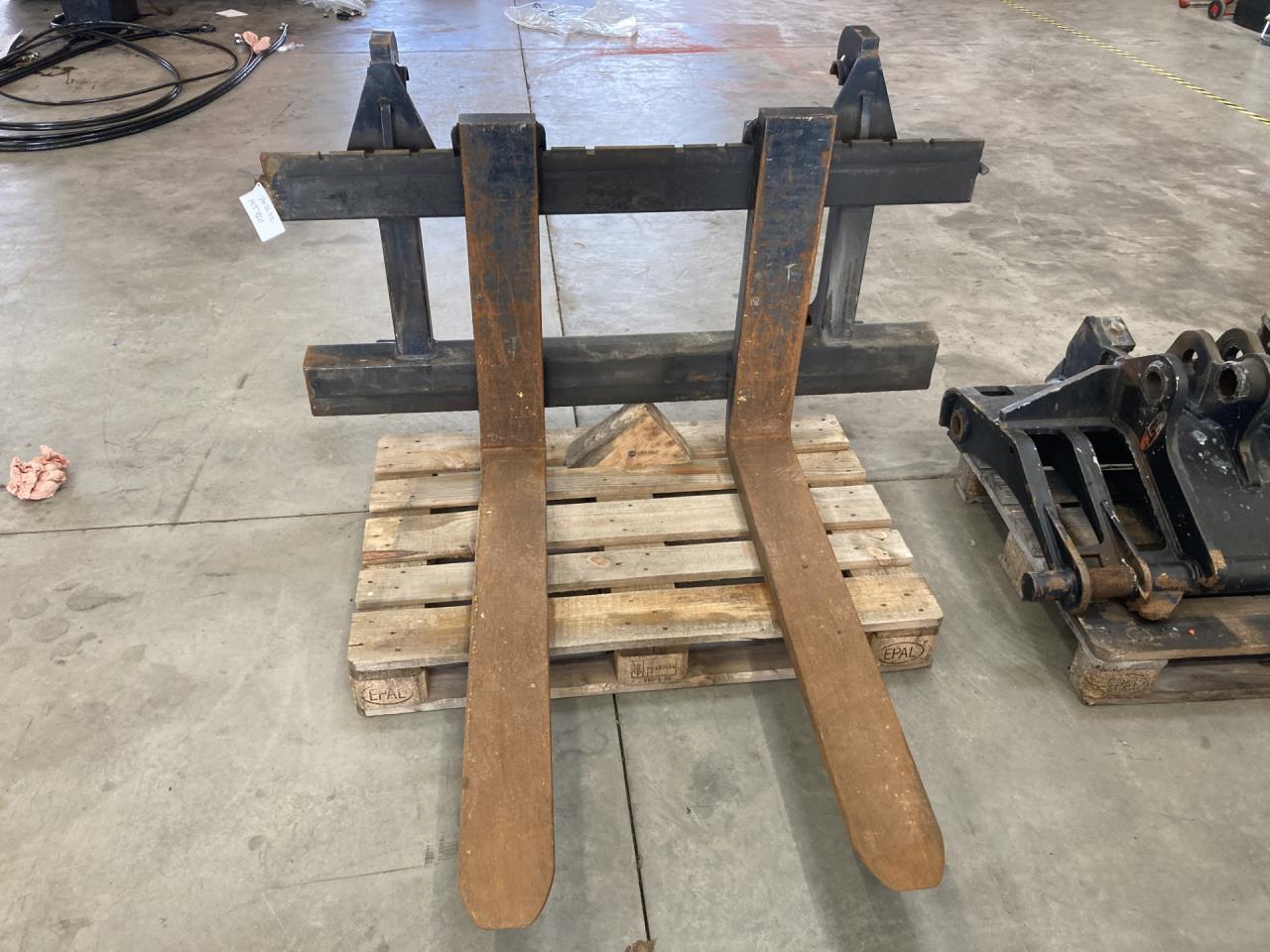 SE Mek. Gaffelställ 8Ton BM