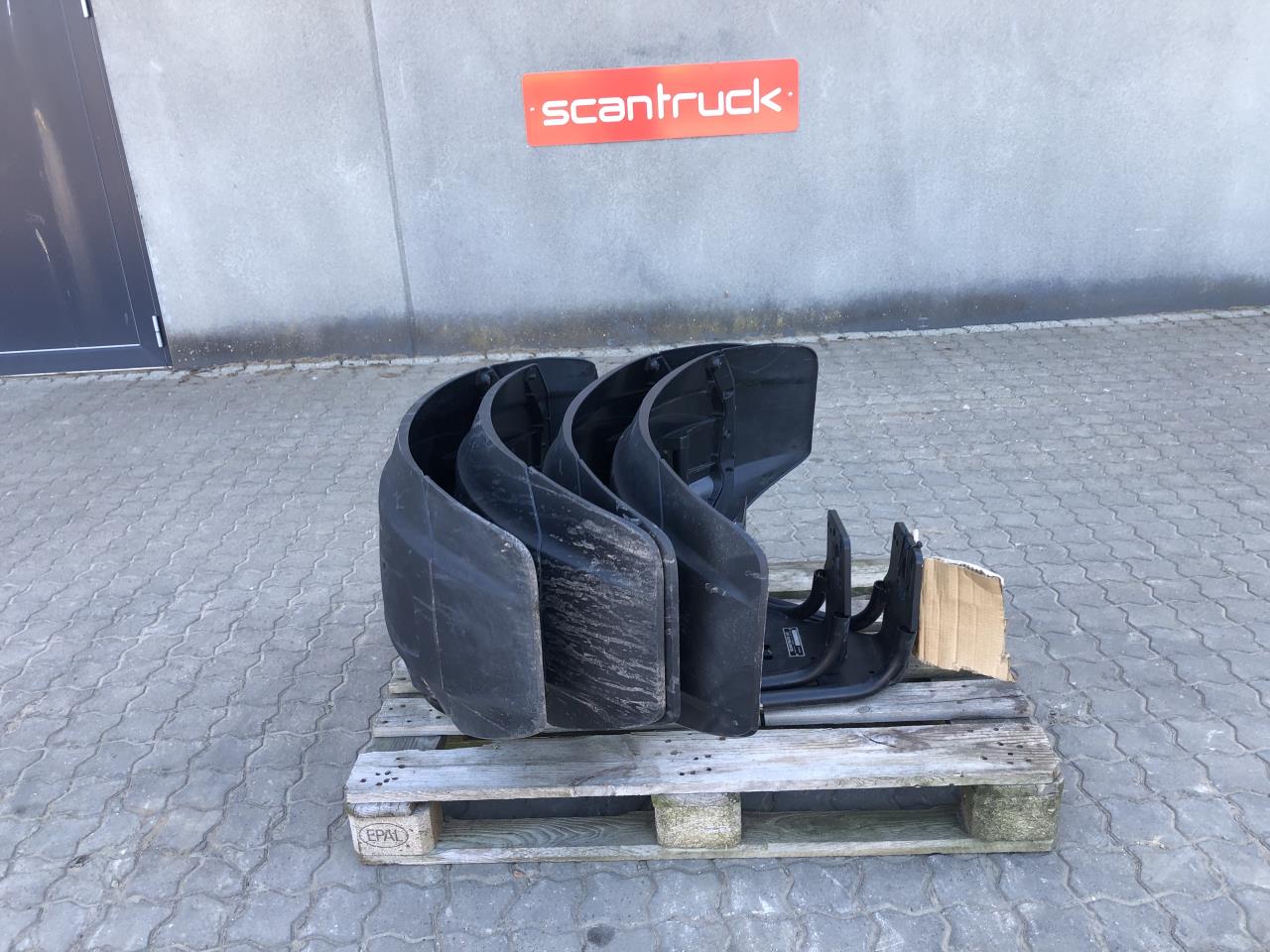 4 stk skærme - MLT841